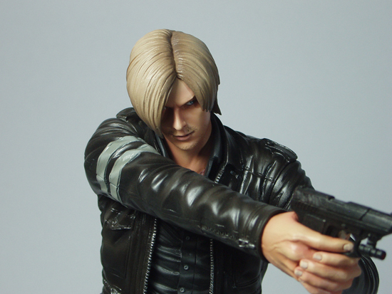 クリエイターズモデル バイオハザード6 レオン カプコンフィギュア