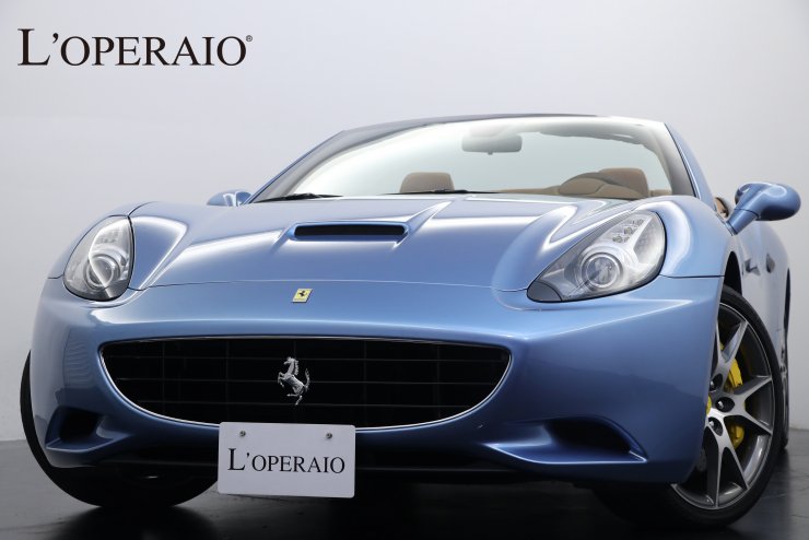 フェラーリ カリフォルニア F1 DCT 左ハンドル 正規ディーラー車