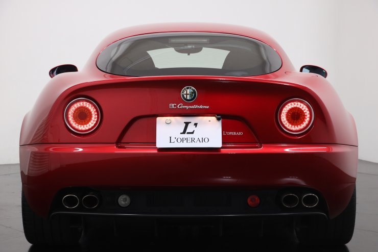 アルファロメオ 8C コンペティツィオーネ 世界限定500台 有償カラー