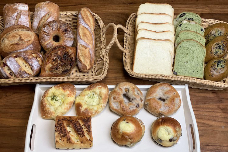 パンのサブスク】こんがりパン工房のバラエティ豊かなパンセットが毎月