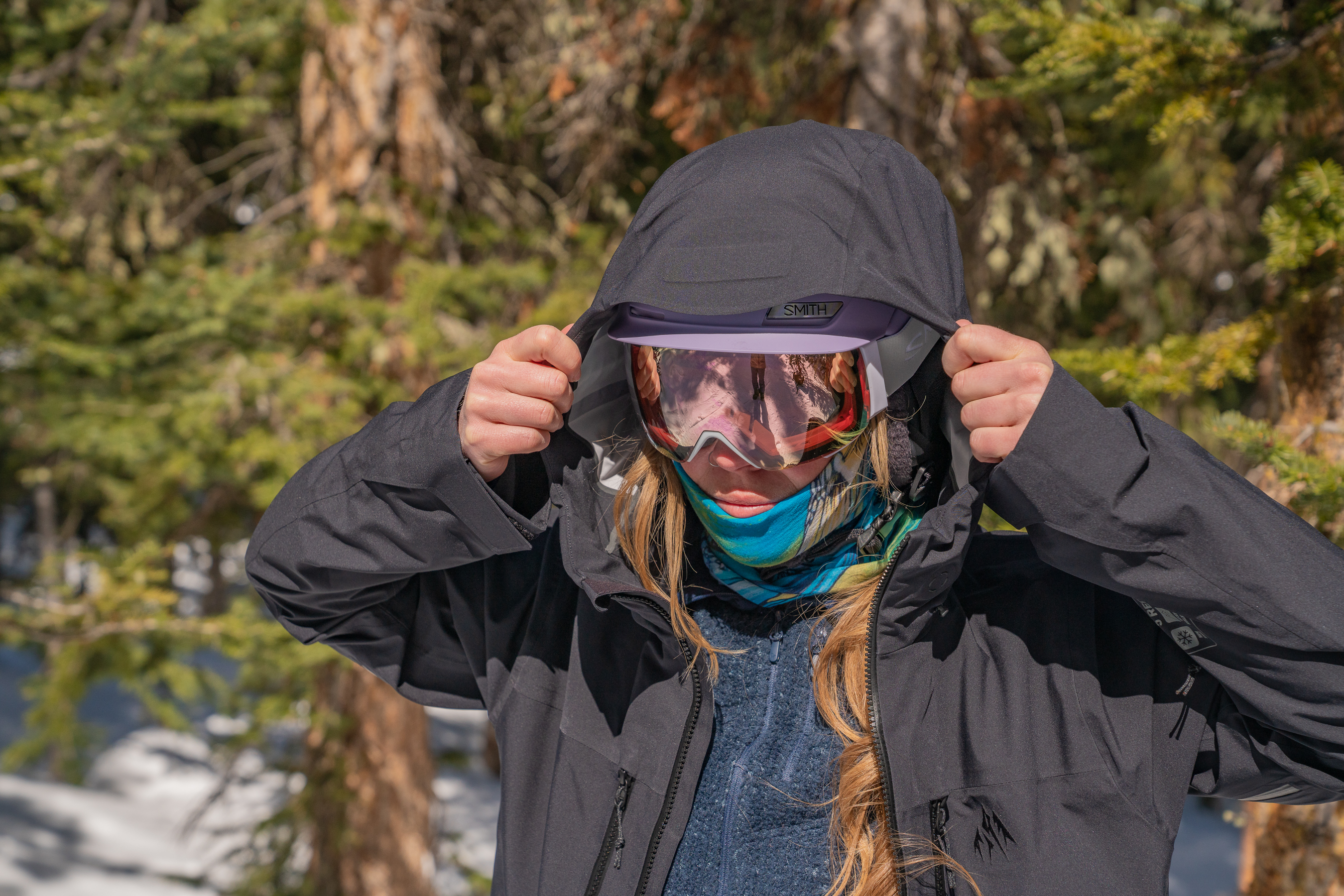 First Look: Jones Snowboards Women's Shralpinist Stretch 3L Jacket