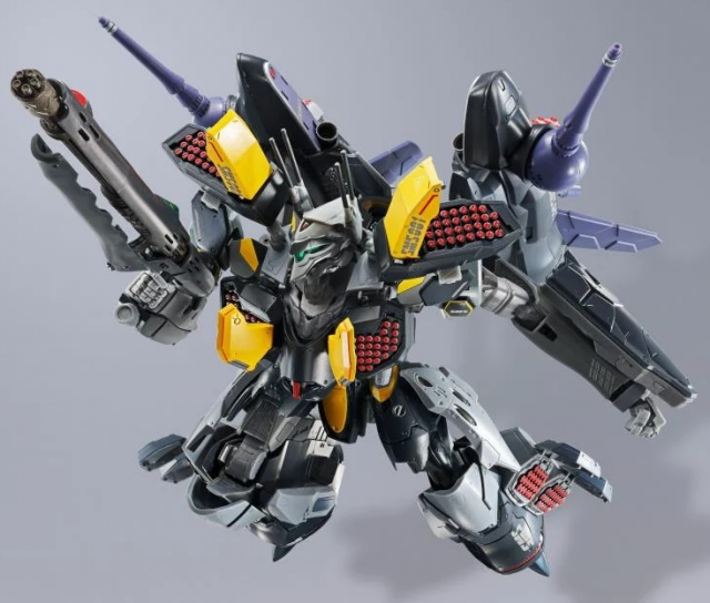 VF-25S Armored Messiah Valkyrie Ozma Lee Machine Revival Version