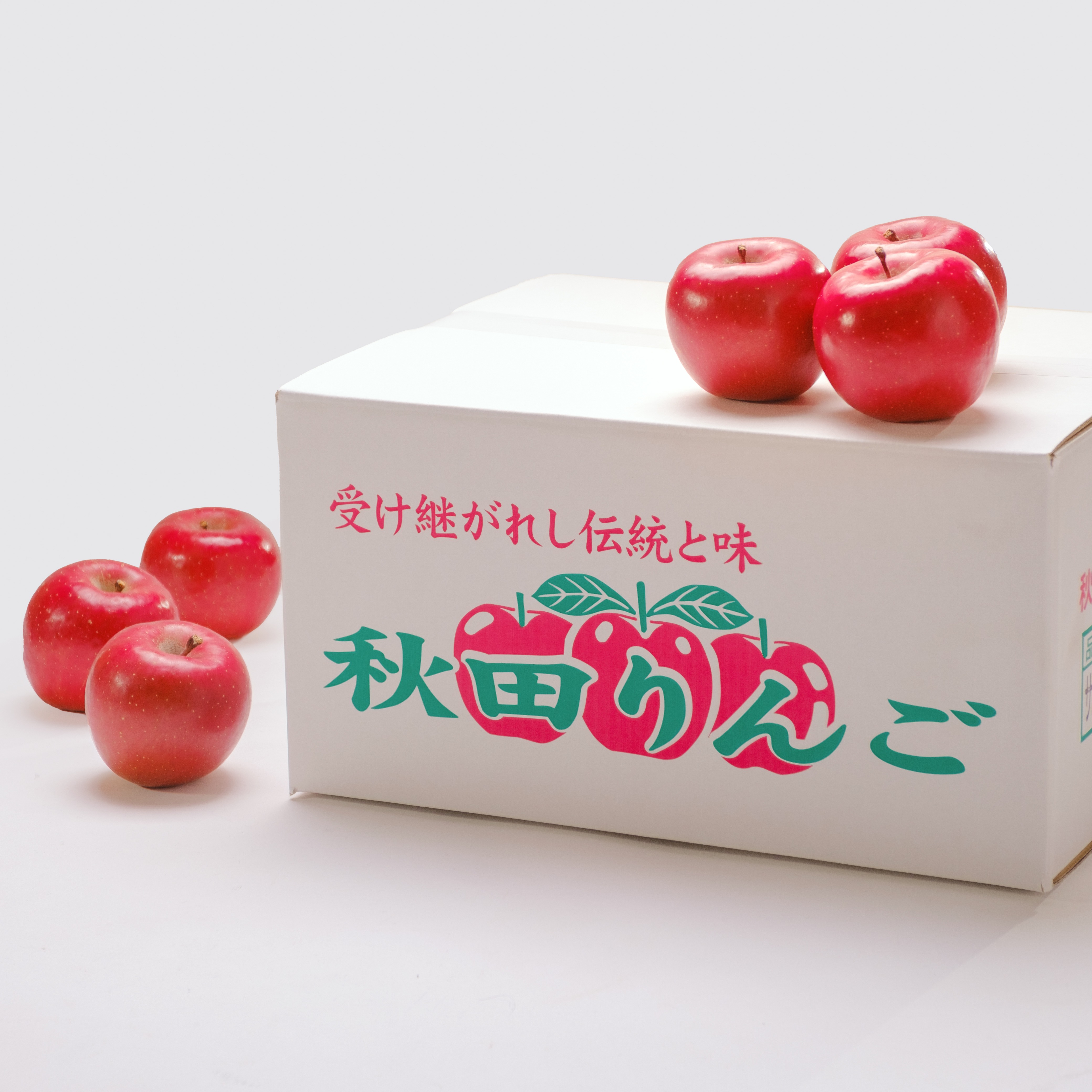 樹上完熟 喜三郎農園のサンふじ贈答用約10k | 果物/りんご 産直アウル