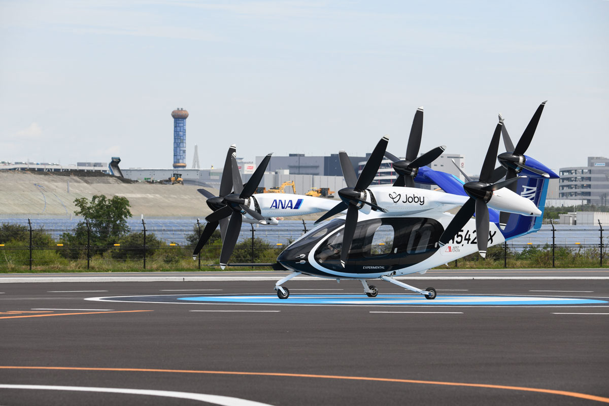 感動の瞬間！空飛ぶクルマが大阪・関西万博で一般お披露目 デモ