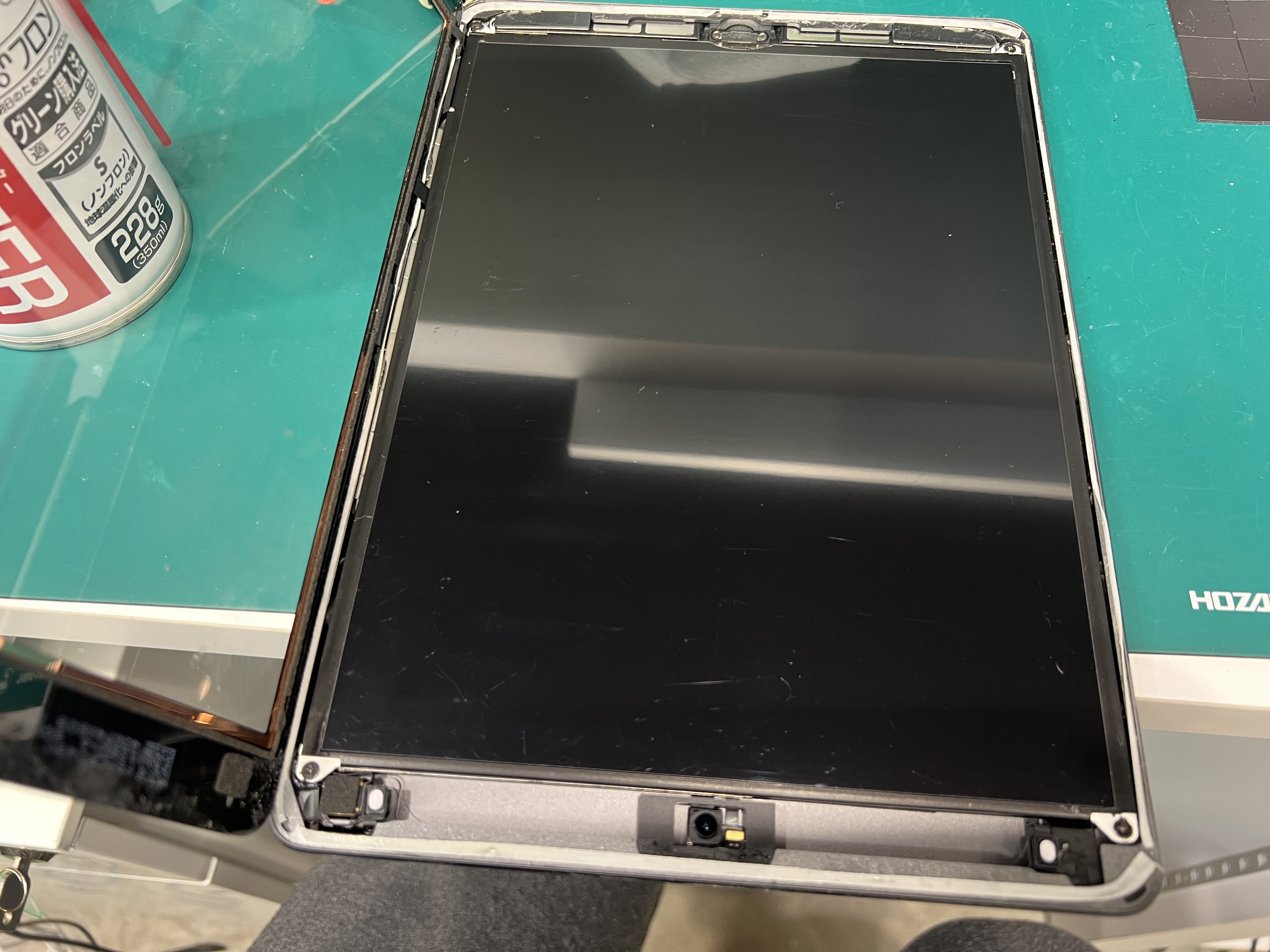 iPad第9世代（アイパッド9）画面表示不良による液晶交換修理 【修理