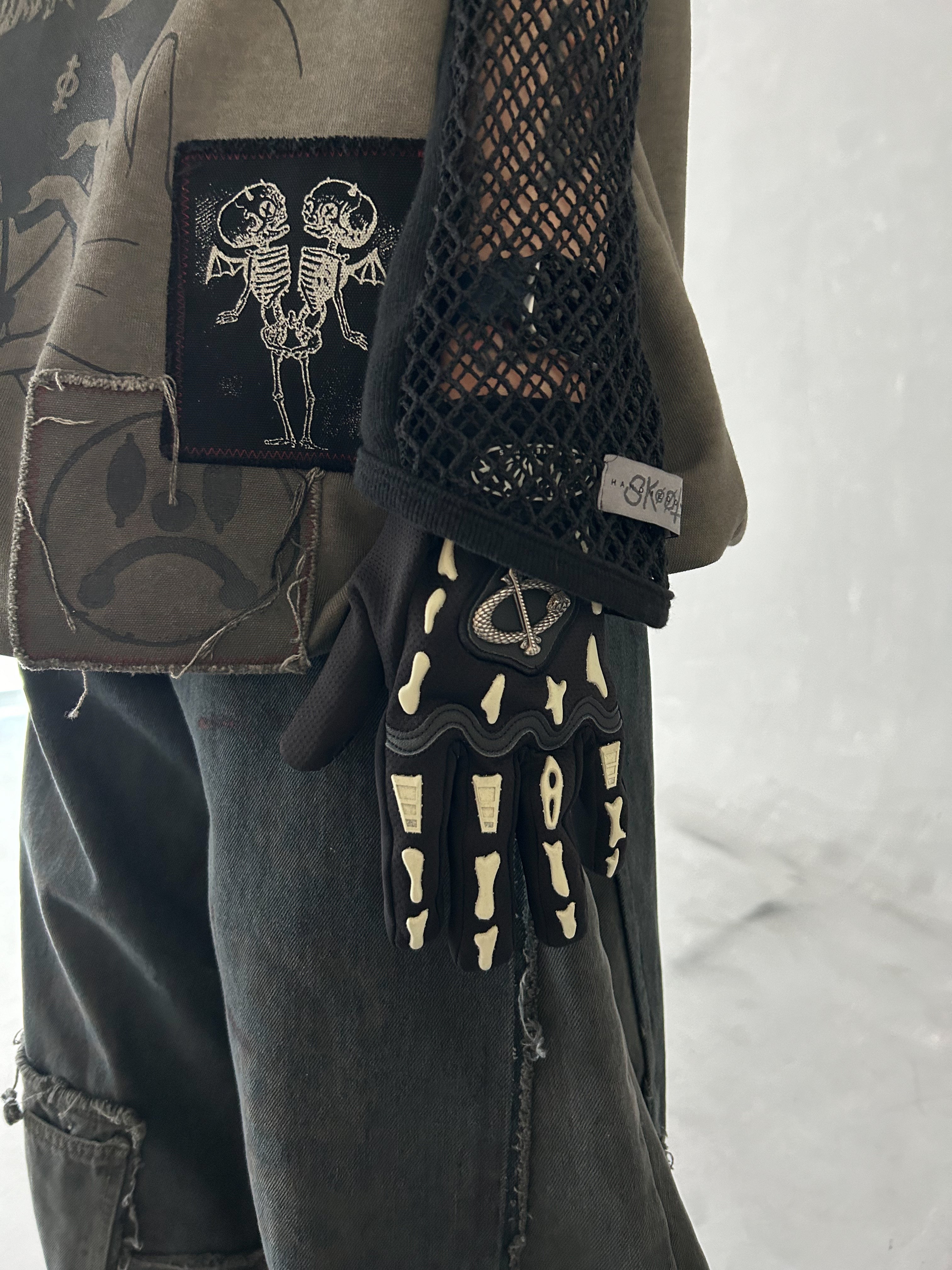 Death Grips Gloves – SKOOT