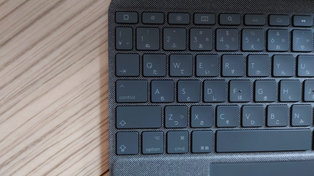 iPad Pro 11 インチ用 Logicool Combo Touch ‎iK1176GRA レビュー その