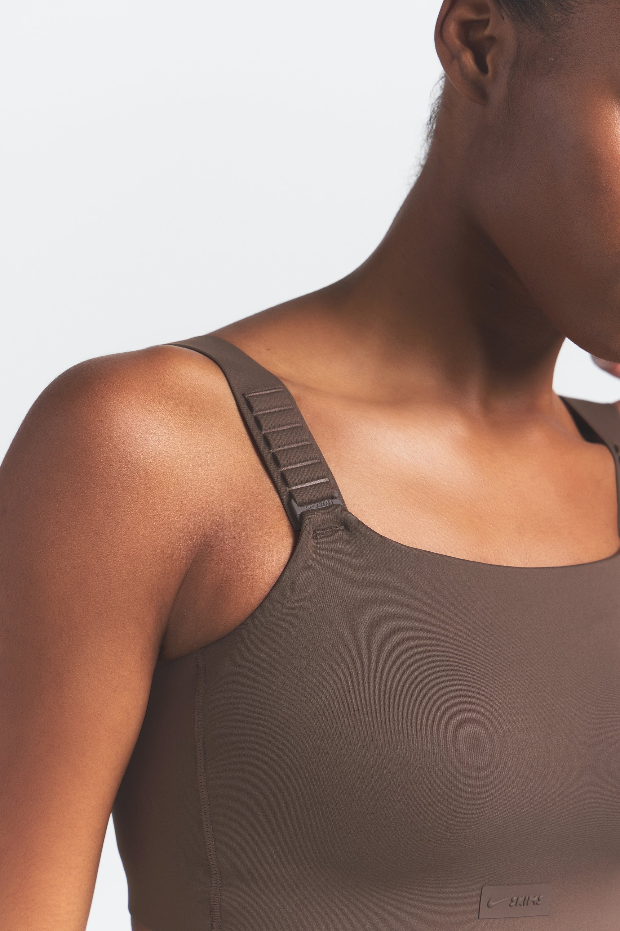 NikeSKIMS MATTE WIDE STRAP BRA | DARK SEPIA | SKIMS