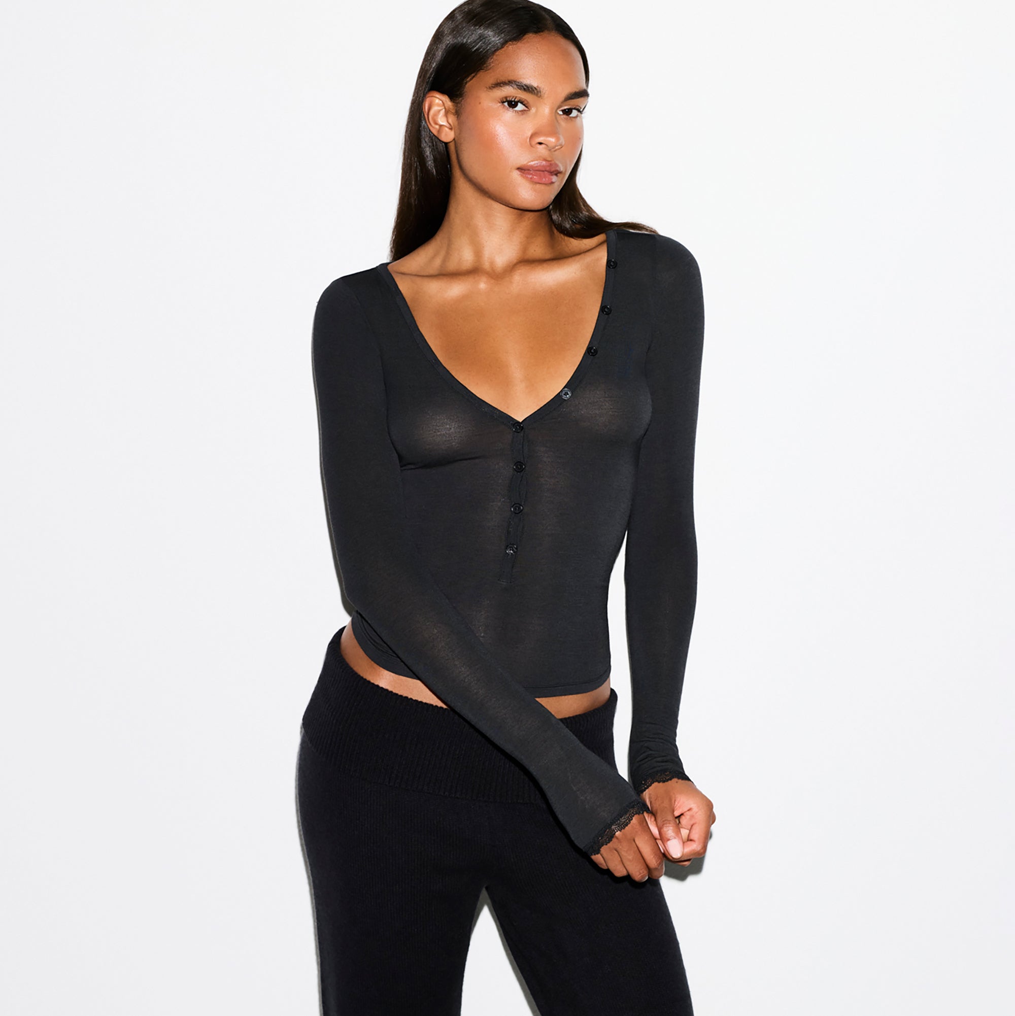 SHEER MODAL LONG SLEEVE HENLEY | ONYX | SKIMS