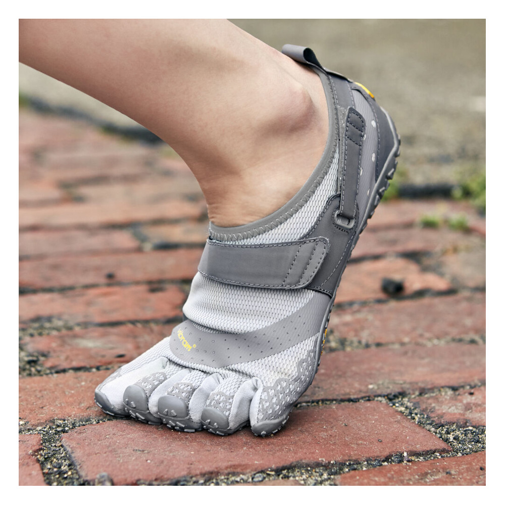 Vibram FiveFingers V-Aqua Grey Men's Shoes - ShoeSurfing.com