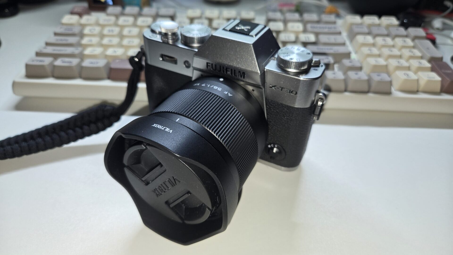 VILTROX】安価でよくボケる中望遠レンズ、「VILTROX AF 56mm F1.7 XF
