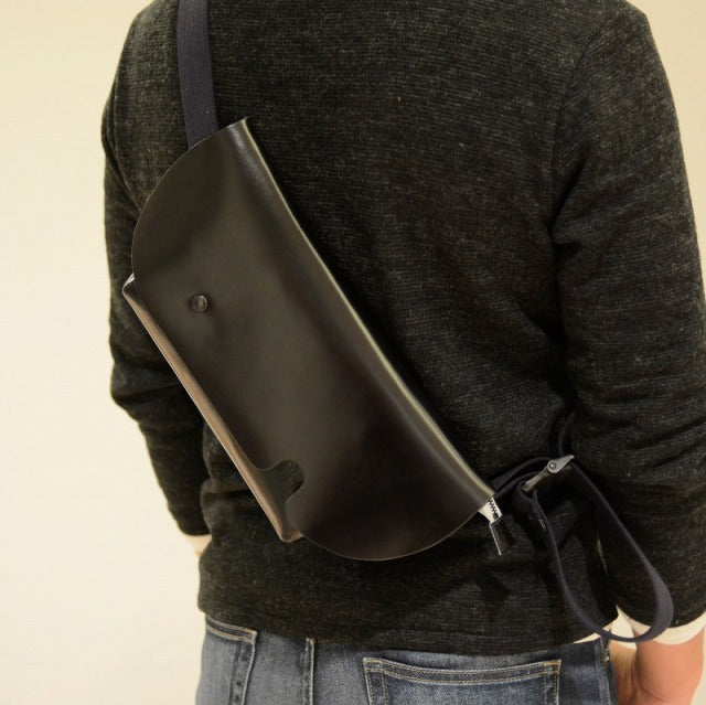 Uni&co. メッセンジャーバッグ XS-FAS-WAX