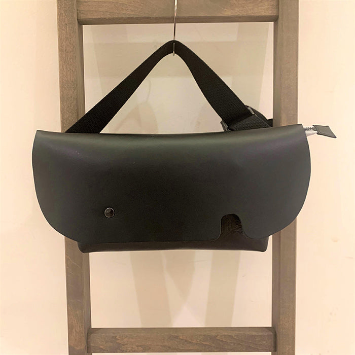 Uni&co. メッセンジャーバッグ XS-FAS-MAT