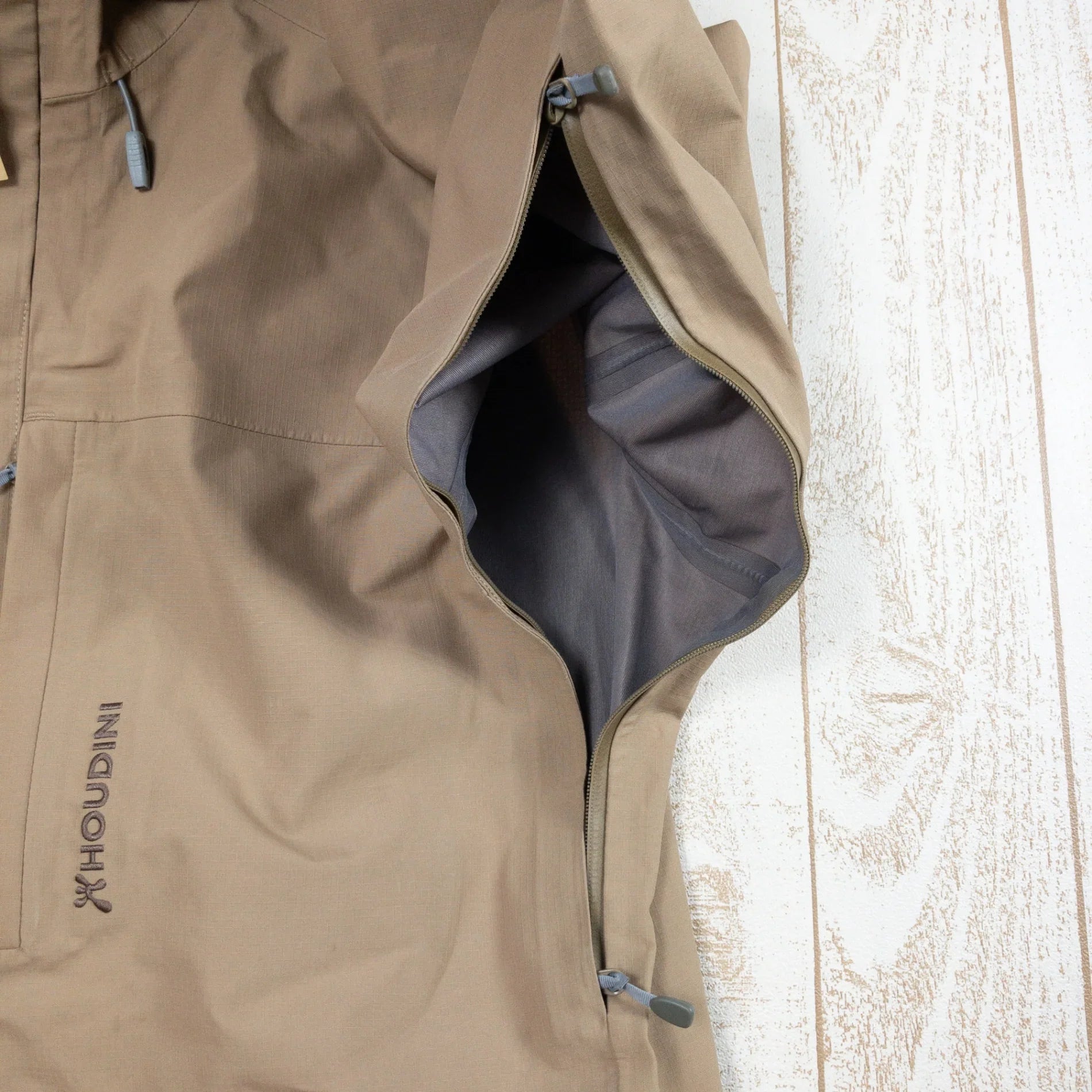 Men's M ベージュ系】 Houdini ( フーディニ ) コーナー ジャケット