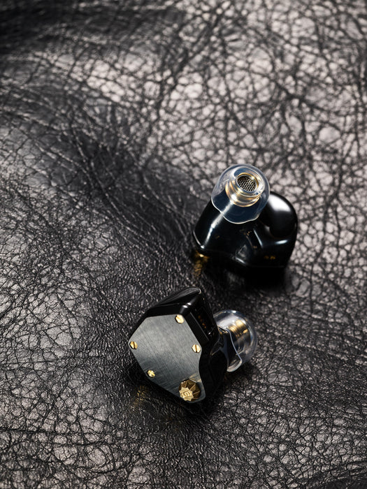 UM Mest Jet Black — MusicTeck