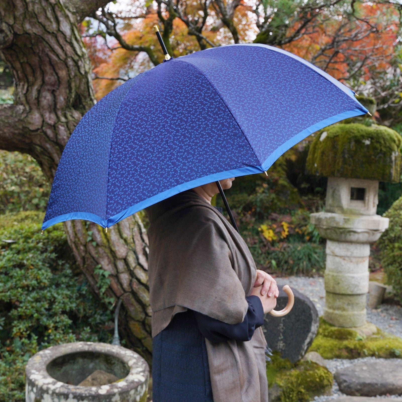 縁起物モチーフのレディース長傘！晴雨兼用雨傘8本骨60cm