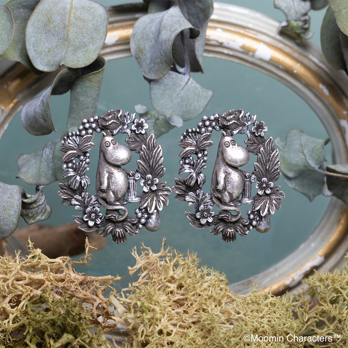 Palnart Poc ムーミンパパの肖像画ピアス MNPA004△SALE - MOOMIN SHOP