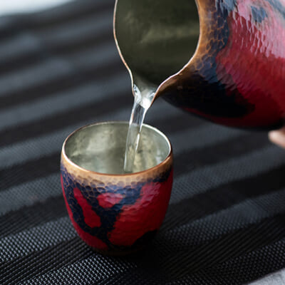 新潟直送計画】「百年物語」鎚起酒器 ぐい呑み・ちろり – 鎚起工房 清雅堂