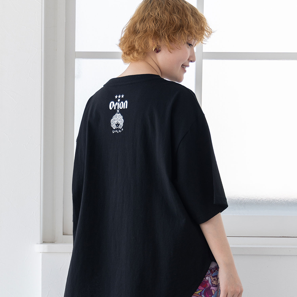 ORION×ScoLar ラビルのビーチパーティ柄Tシャツ ブラック スカラー
