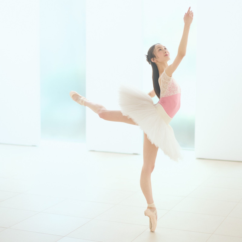 MAY NAGAHISA】キャップスリーブレオタード 商品ページ | チャコット