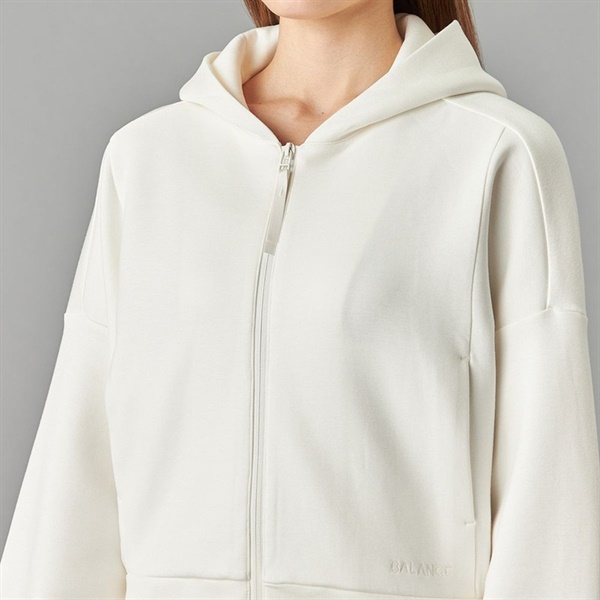 ダンボールフルジップフーディー 商品ページ | チャコットオンライン