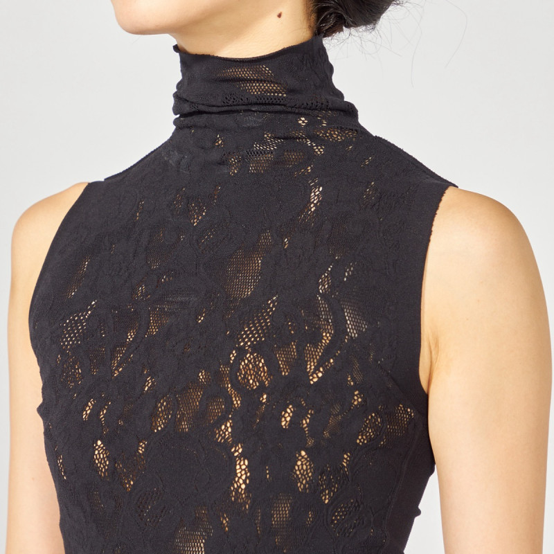 ノーソーイングニット】カップ付きハイネックトップ 商品ページ