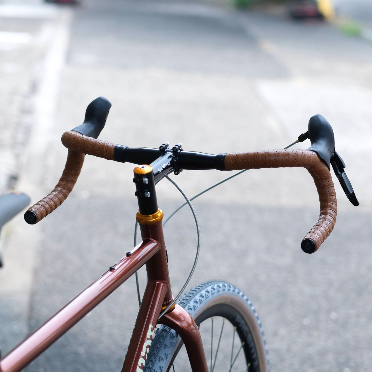 SIMWORKS Wild Honey Bar