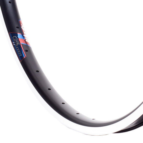 cliffhanger5_600x600_crop_cent