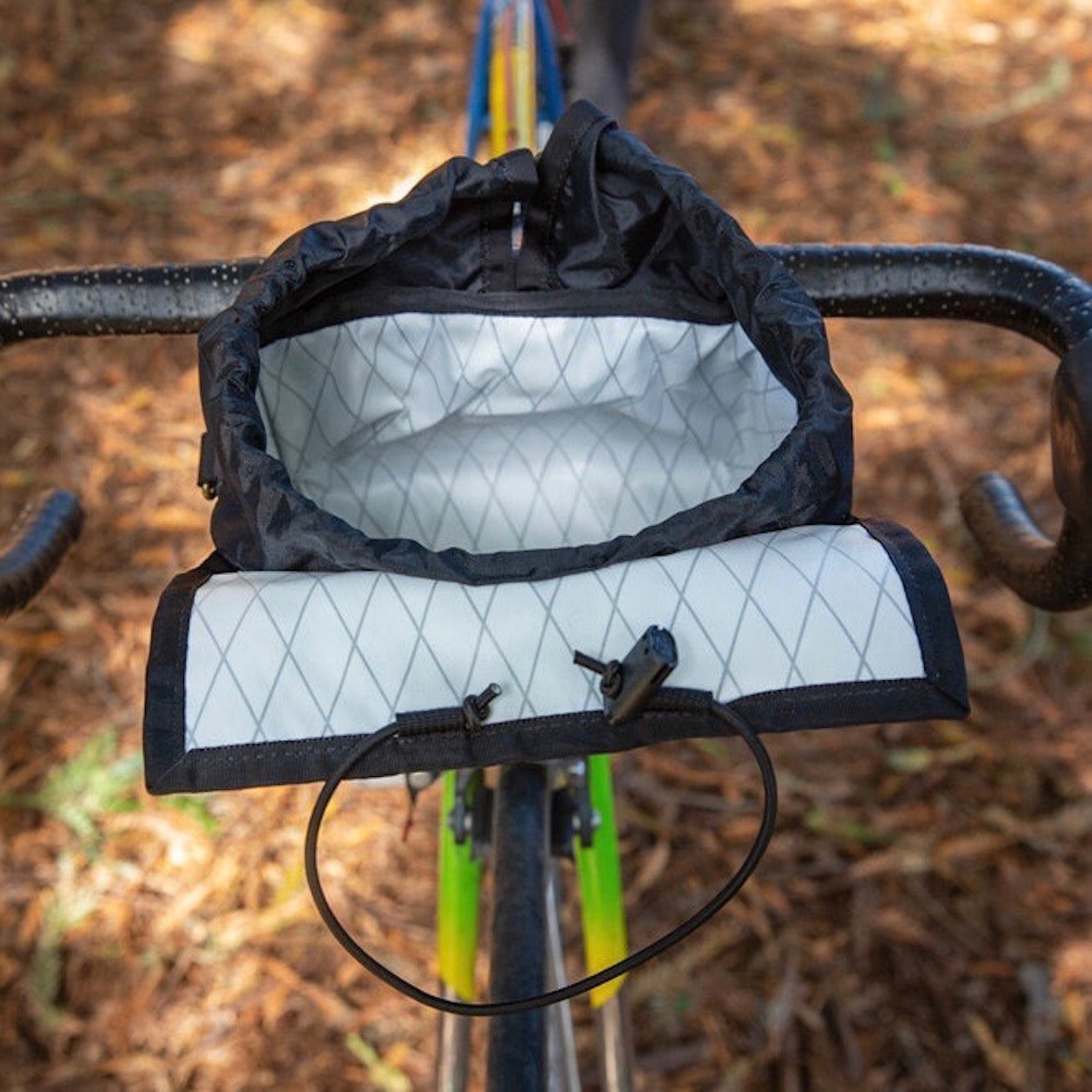 OUTER SHELL Drawcord Handlebar Bag