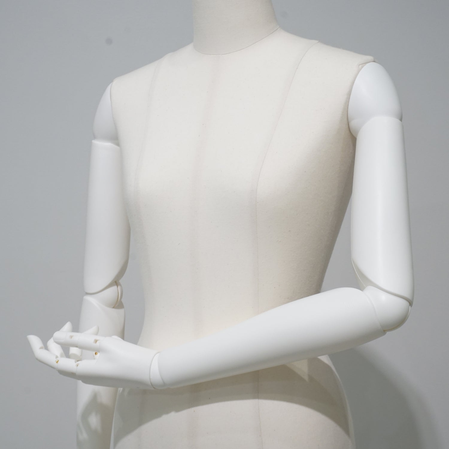 レディース 全身トルソー オールホワイト仕様｜おしゃれな什器の企画