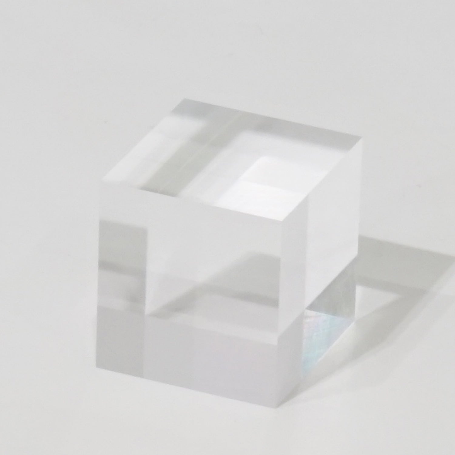 アクリルブロック 30角｜おしゃれな什器の企画・製造・販売 SHOP COPACK