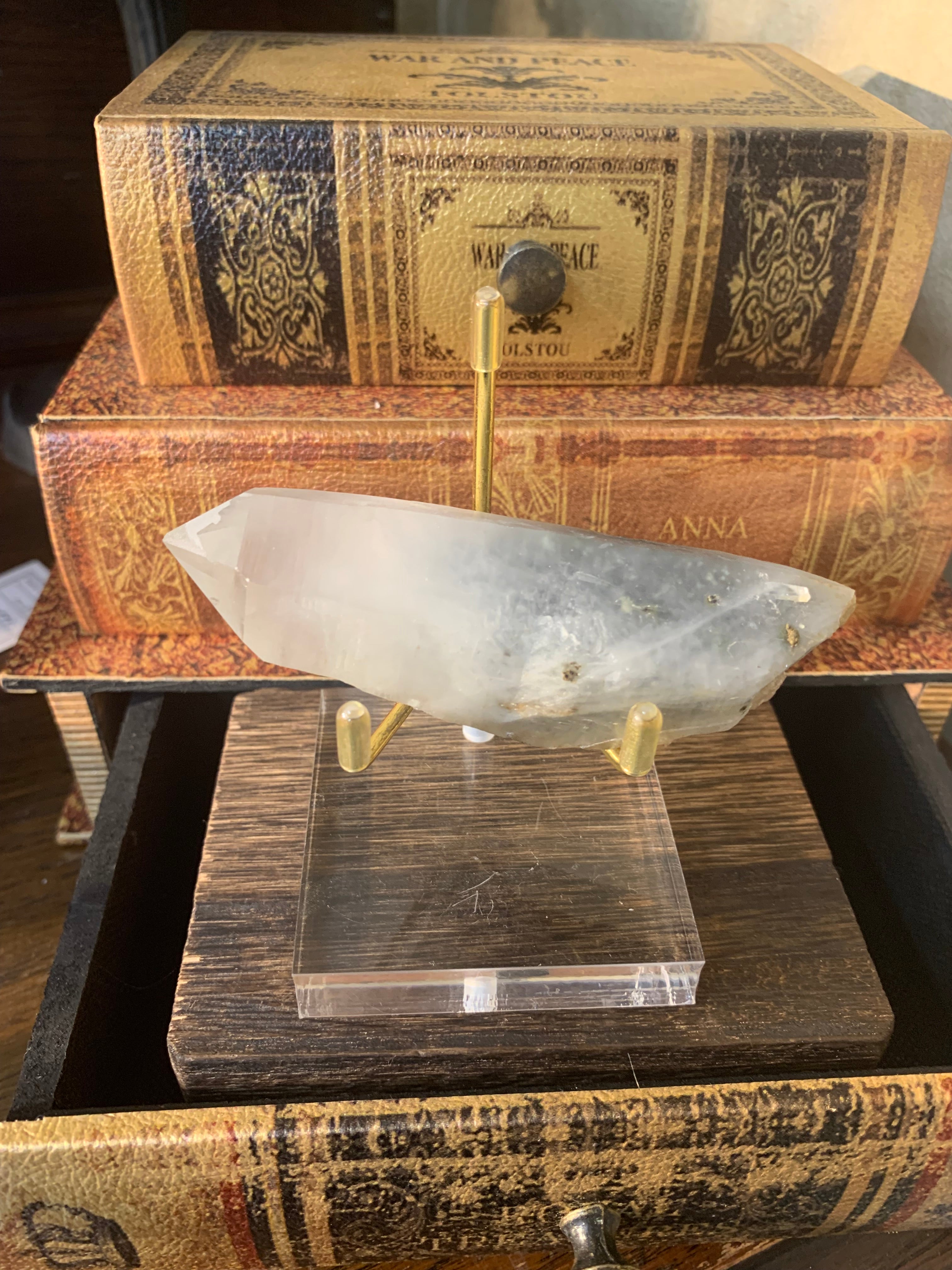 希少な国産！まりも入り水晶ポイント 大分県尾平鉱山の「こうもり坑