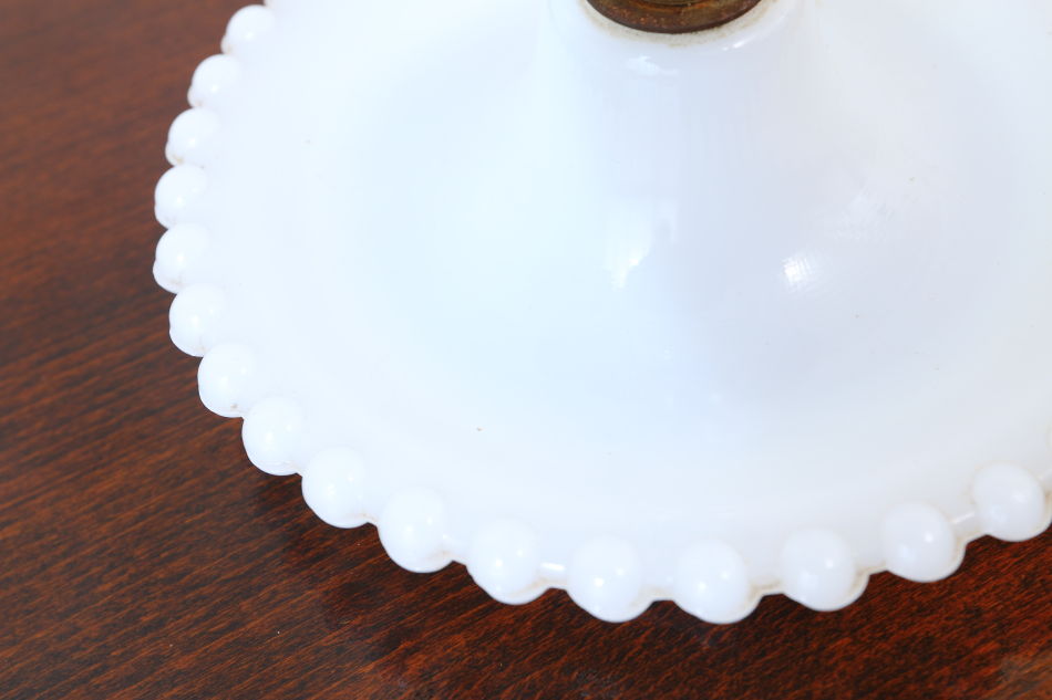 オールドフェントンFenton ミルクガラス ホブネイルテーブルランプ