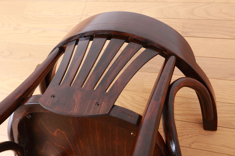ファーメグFAMEG ベントウッドアームチェア No6023 / アンティーク