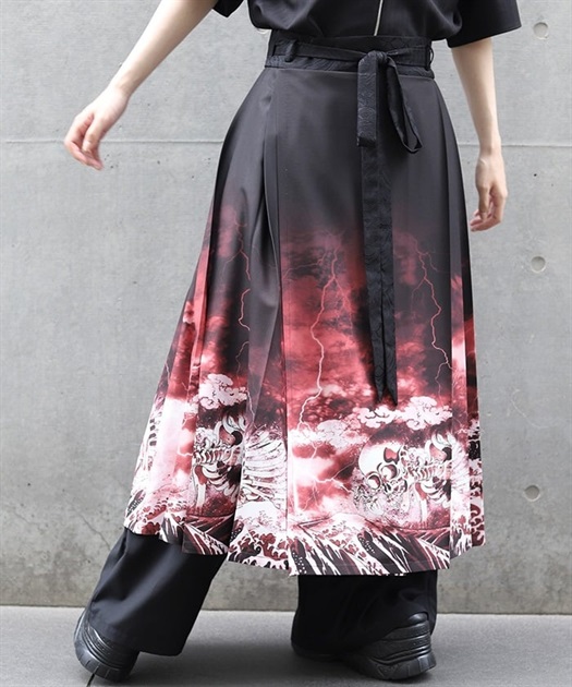 ガシャドクロ柄巻きスカート【期間限定価格】【2BUY10%OFF対象商品