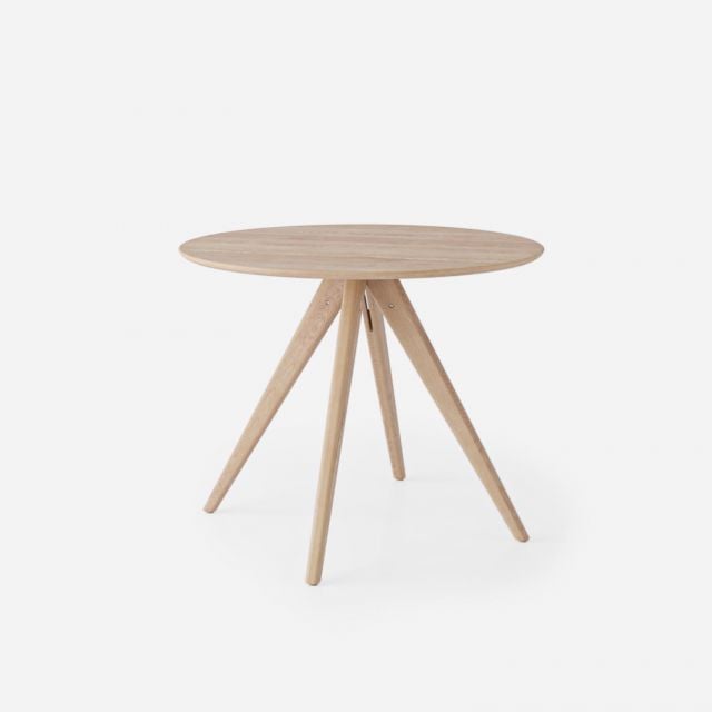 KUMI Table