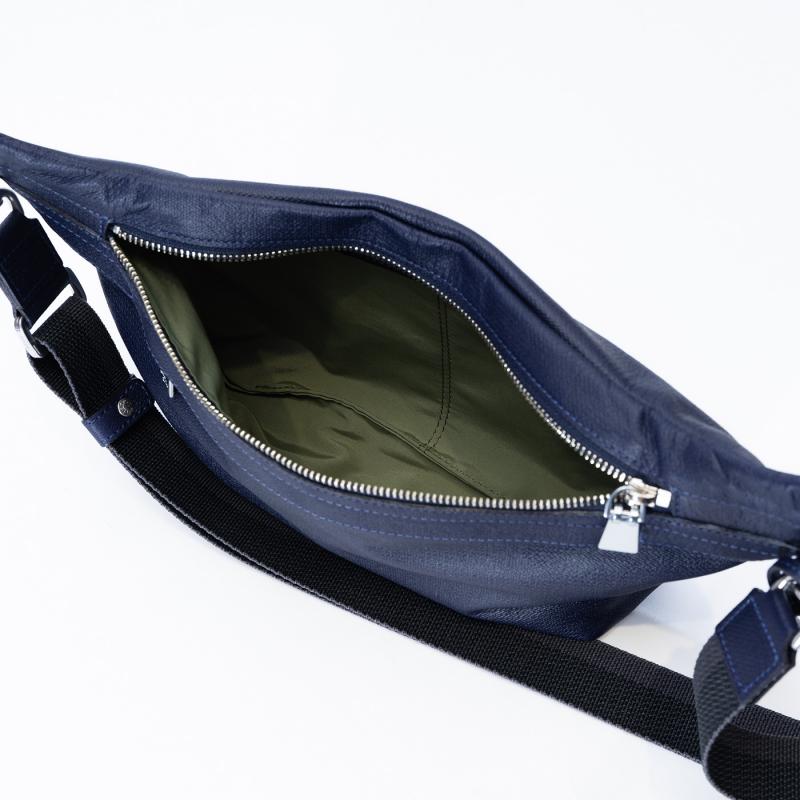 aniary|アニアリ】ボディバッグ Crossing Leather 23-07000 ニュー