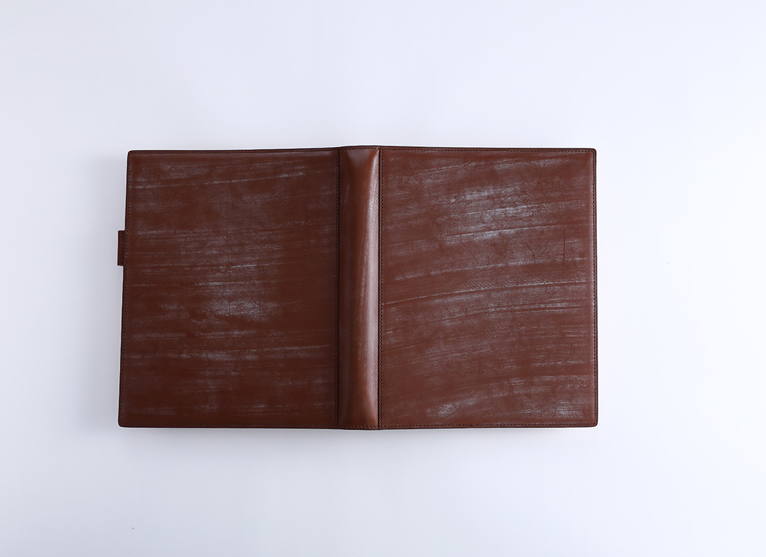 ブライドルレザー・ルーズリーフバインダー（B5） | 10年使い続け