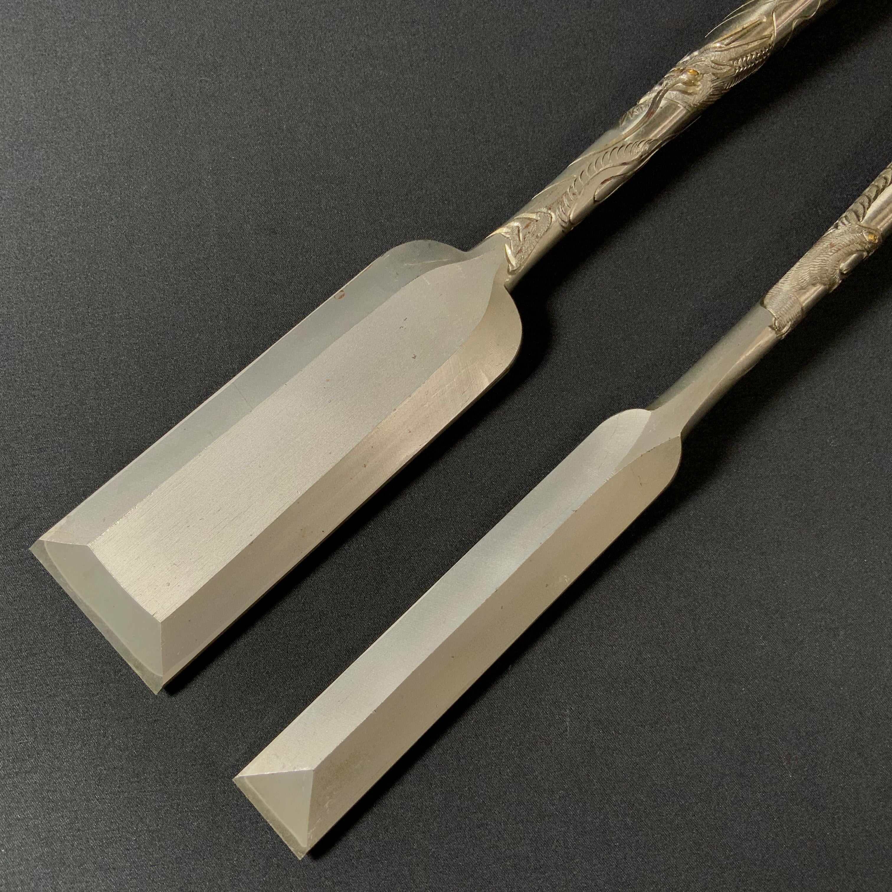 穴屋＆本突き鑿