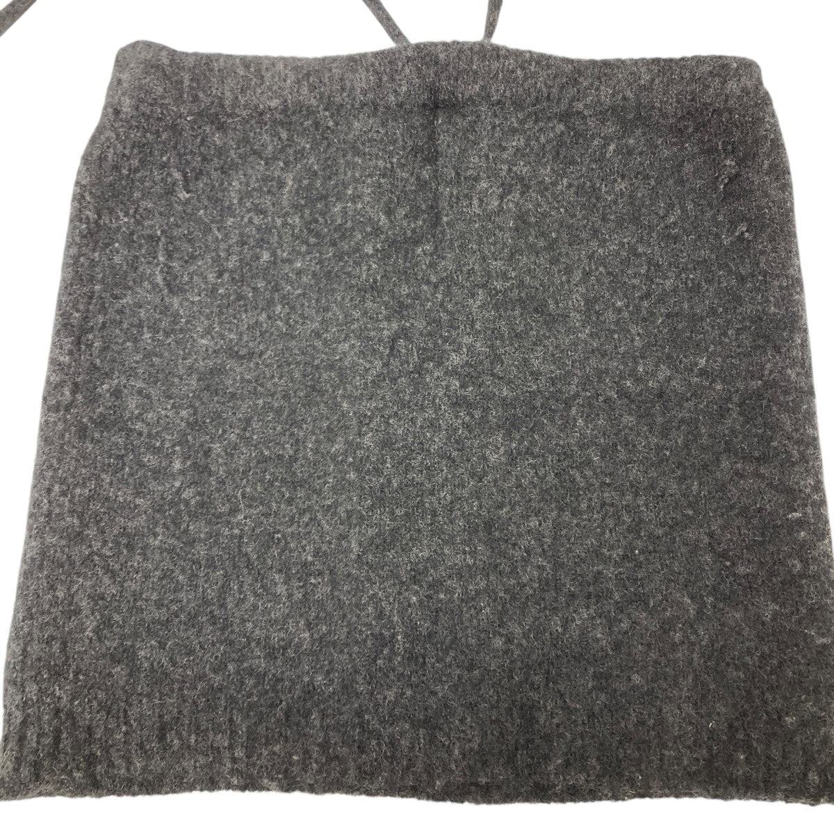 yo biotop(ビオトープ) ホルターネックニット EEM-42070-B ブラック