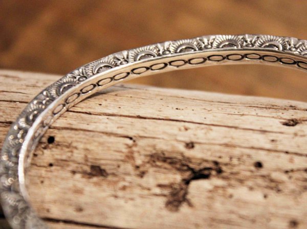 Navajo BANGLE（GENEVA RAMONE ジェネバ ラモーン） / indian jewelry