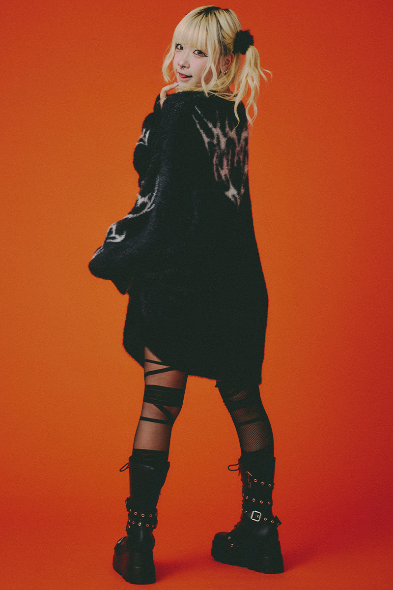 予約商品】GALFY(ガルフィー) ふわふわダークキャンディーニット