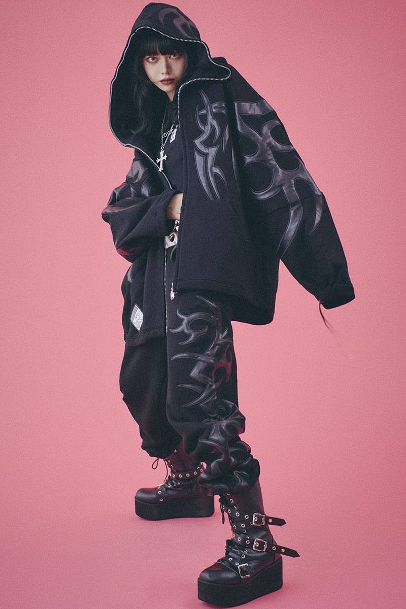 予約商品】GALFY (ガルフィー) 部族系ダブダブパーカー BLACK / ロック