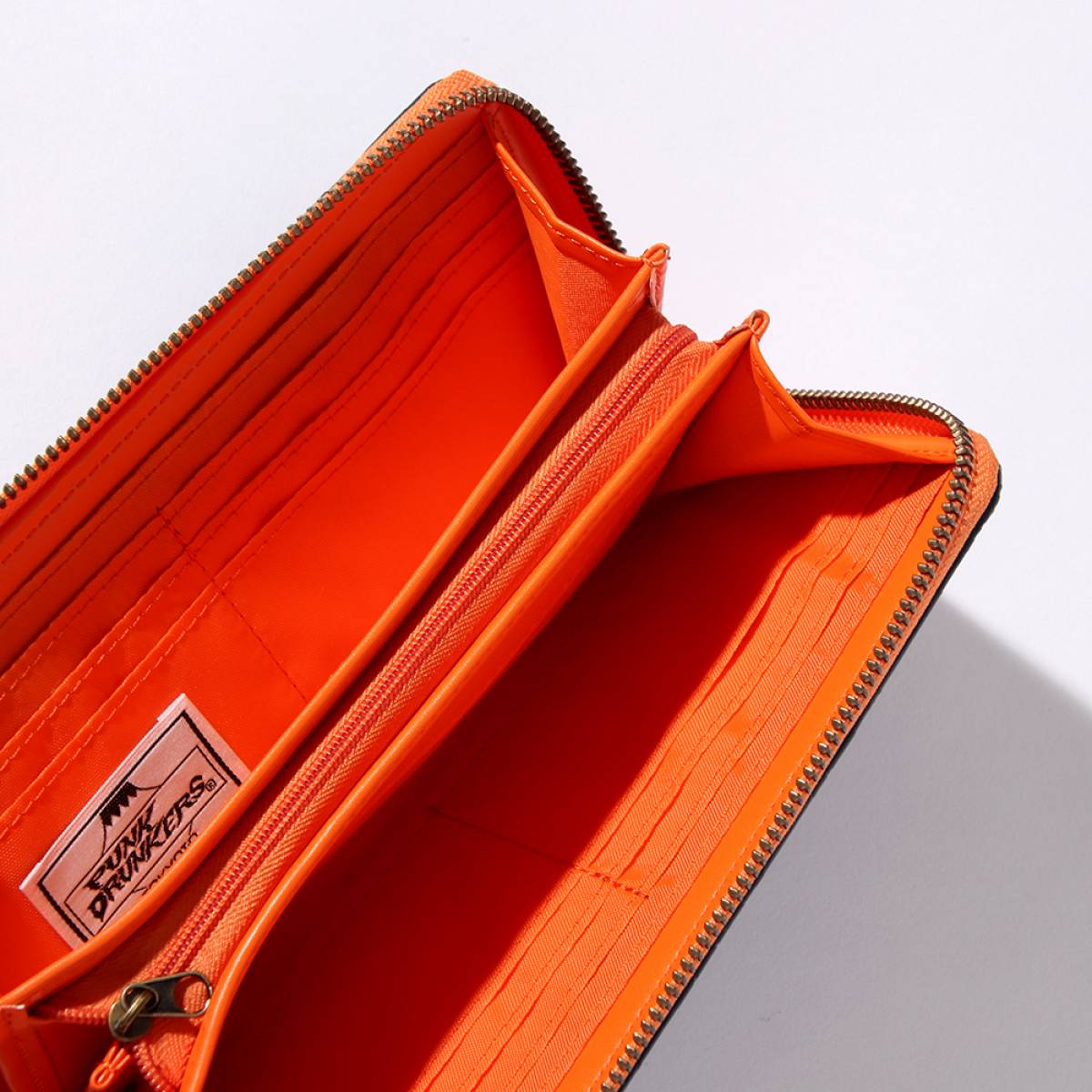 予約商品】PUNK DRUNKERS アイツ総柄長財布 - BLUE / ロック