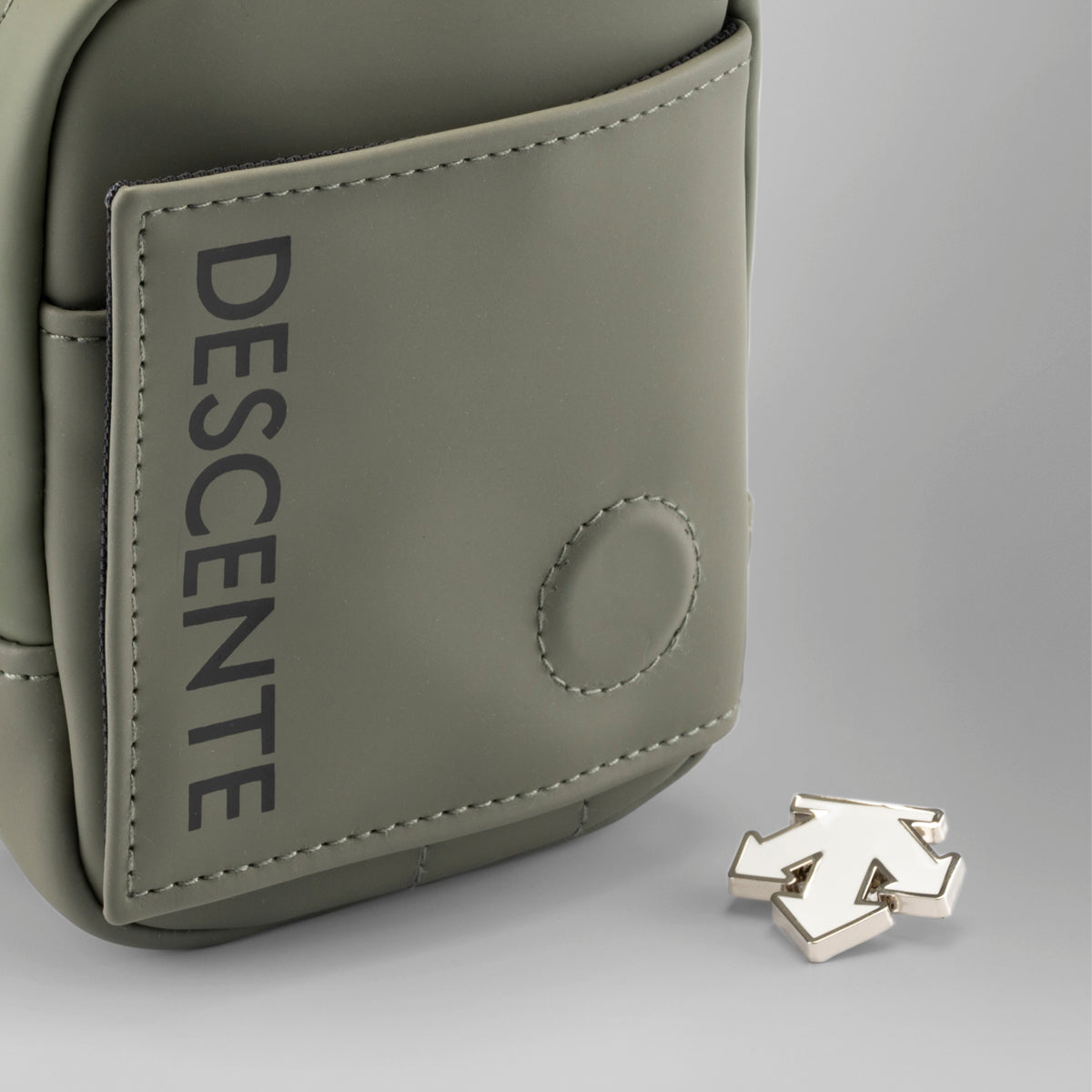 デサント ゴルフ】アクセサリーホルダー – GQ SHOP