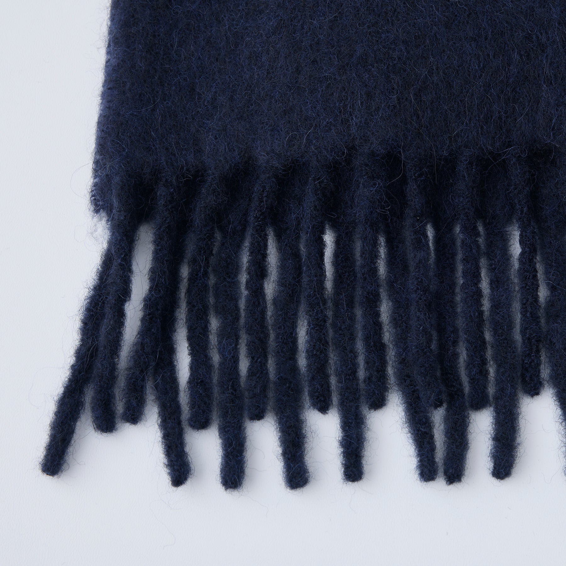 マルニ】ブラッシュドアルパカ製スカーフ – GQ SHOP