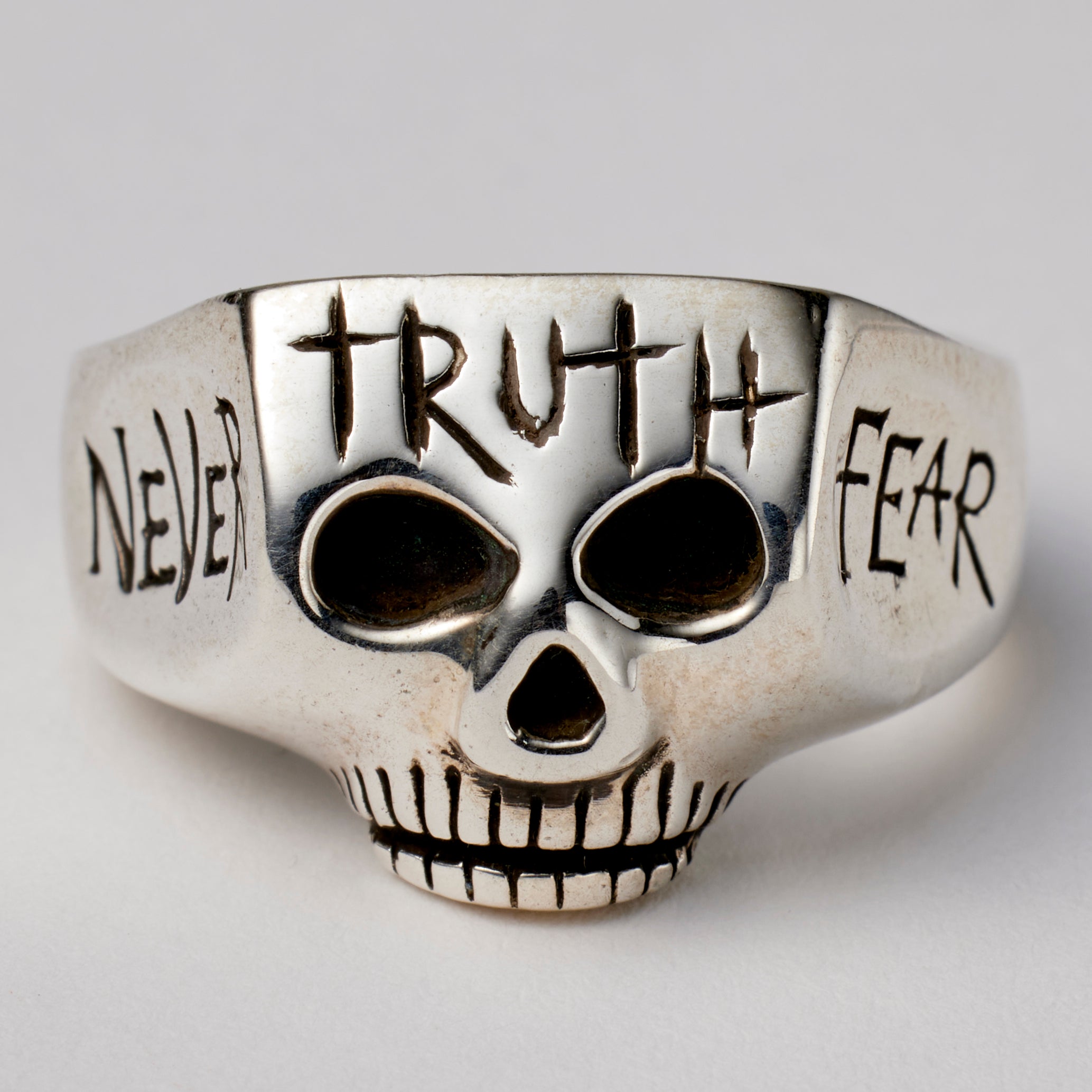 フラッシュポイント】JIM SKULL NEVER FEAR TRUTH – GQ SHOP
