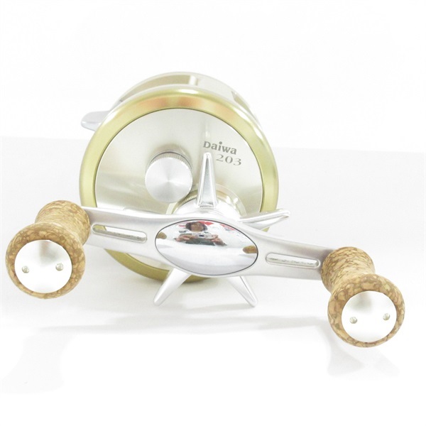 ダイワ ミリオネア CV-Z 203 美品 左巻き レフト ダイワ ミリオネア CV