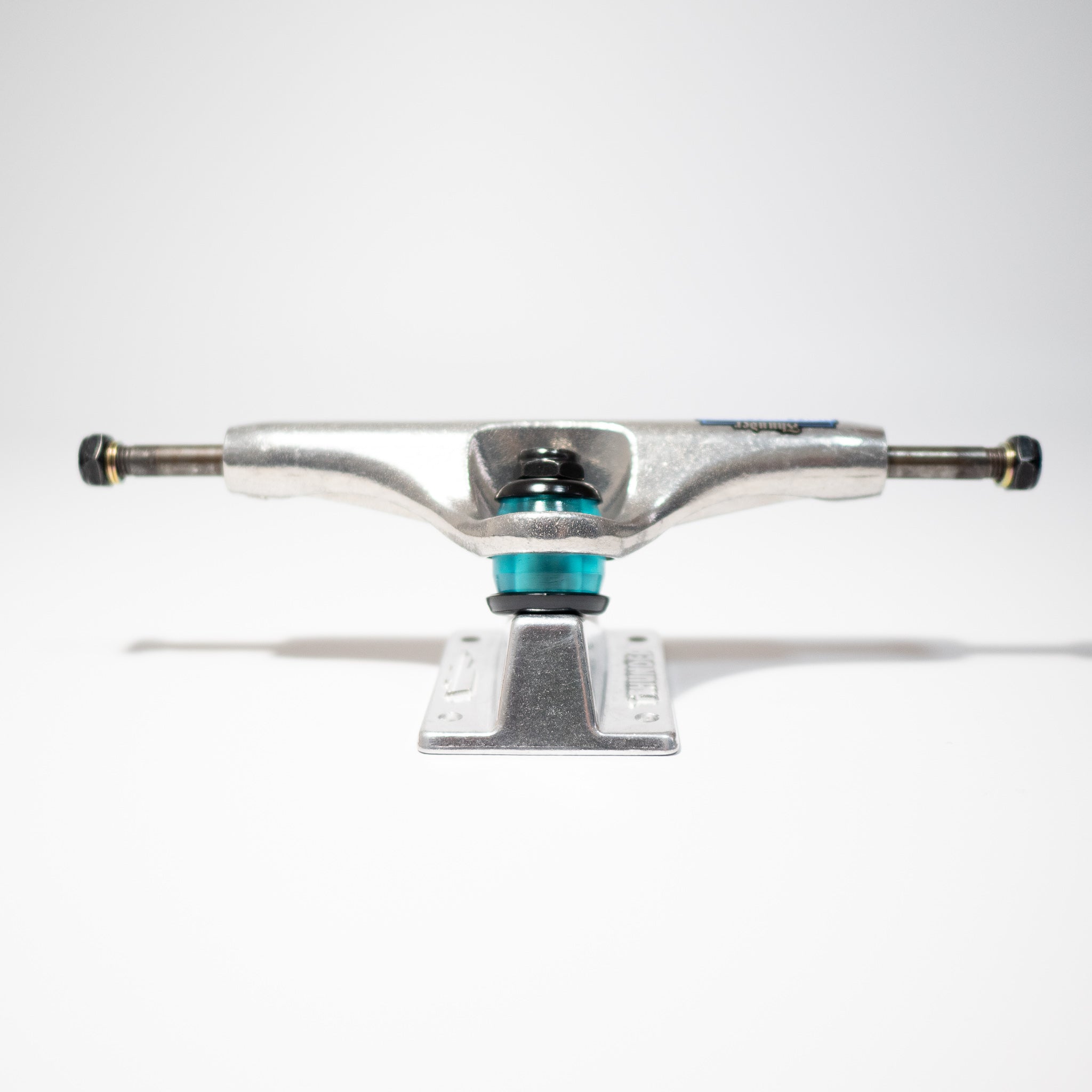 THUNDER TRUCKS（サンダートラック）HOLLOW POLISH 147・148・149 HI