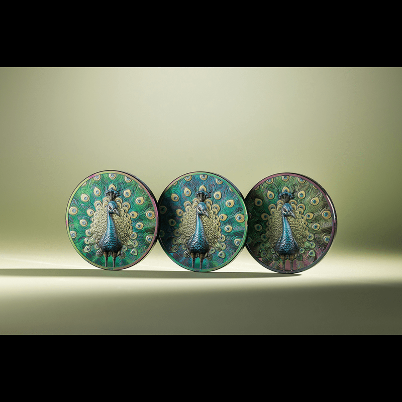 クック諸島 2025年 スペクトルな孔雀 5ドルプリズマメッキカラー銀貨